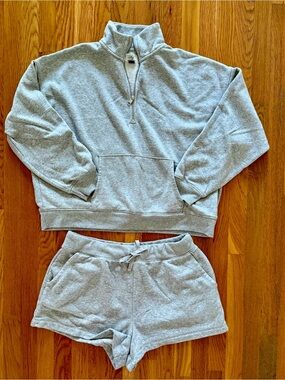 American Eagle Heather Gray Quarter-Zip Sweatshirt & Shorts Set